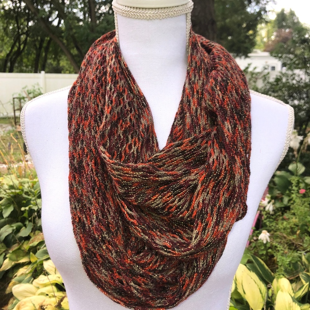 Steve Madden Infinity scarf